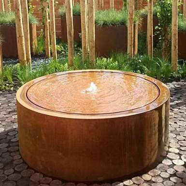 table d'eau ronde en acier corten activé